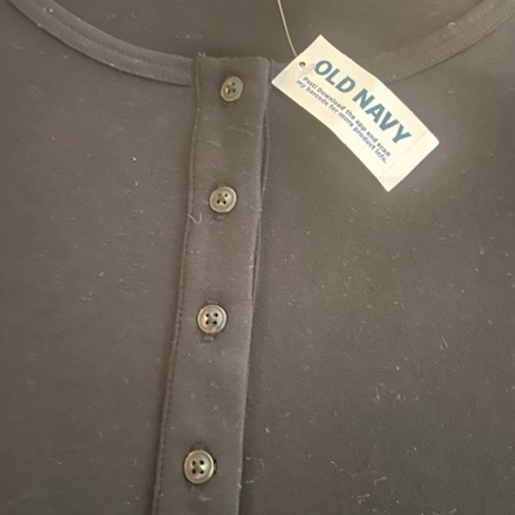 NWT - Black Tunic with Faux buttons, Old Navy Maternity - Picture 2 of 4